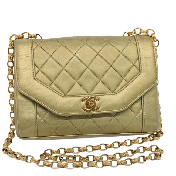 CHANEL Matelasse Turn Lock Chain Shoulder Bag Lamb Skin Gold CC - Picture 1 of 16